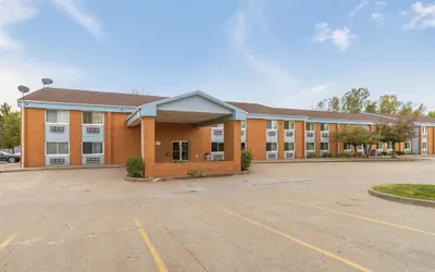 Motel 6 Davenport, IA