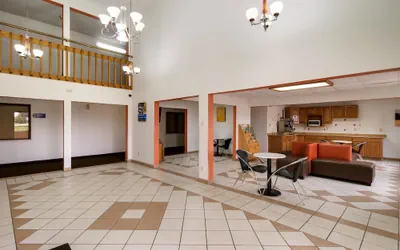 Photo 5 - Motel 6 Davenport, IA