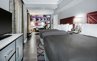 Photo 5 - Hotel Indigo Dallas Downtown by IHG