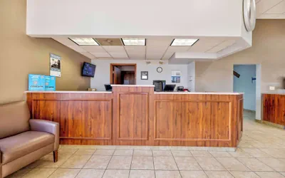 Photo 3 - Motel 6 Effingham, IL
