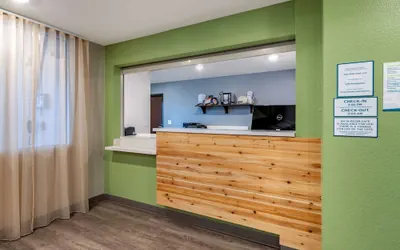 Photo 5 - WoodSpring Suites Brunswick