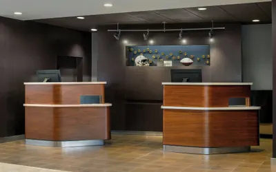 Courtyard by Marriott Pittsburgh Airport