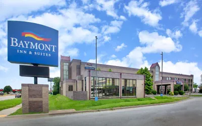 Photo 2 - Baymont by Wyndham Springfield South Hwy 65