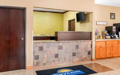 Photo 3 - Days Inn by Wyndham Grand Forks Columbia Mall