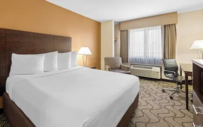 Photo 5 - Days Inn by Wyndham Grand Forks Columbia Mall