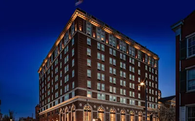 Photo 2 - The Yorktowne Hotel, Tapestry Collection by Hilton