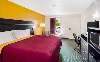 Photo 5 - Magnuson Hotel Bradenton