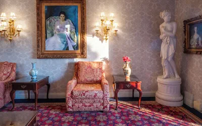 Photo 5 - Carlyle Hotel