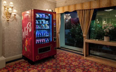 Photo 4 - Carlyle Hotel