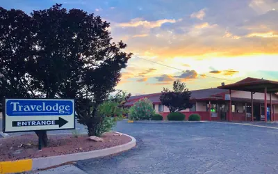 Photo 2 - Travelodge by Wyndham Truth or Consequences