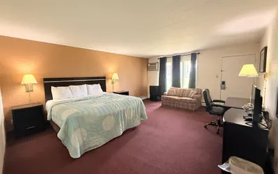 Photo 2 - Knights Inn Kirksville