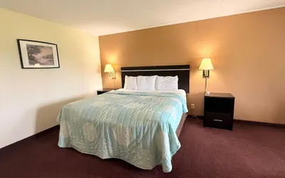 Photo 3 - Knights Inn Kirksville