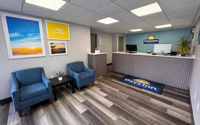 Photo 4 - Days Inn by Wyndham Gainesville Hospital/University Area