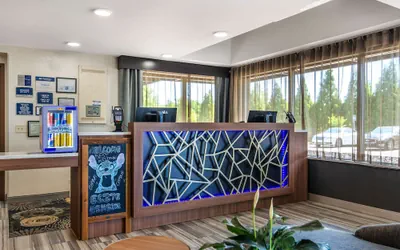 Photo 4 - Best Western Atlanta-Marietta Ballpark Hotel