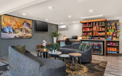 Photo 3 - Best Western Atlanta-Marietta Ballpark Hotel