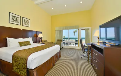 Photo 2 - Best Western Plus Dana Point Inn-by-the-sea