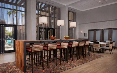Photo 3 - Hampton Inn & Suites Phoenix/Scottsdale on Shea Boulevard