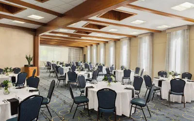 Photo 3 - Delta Hotels by Marriott Helena Colonial