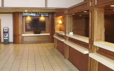 Photo 3 - Trade Winds Central Inn