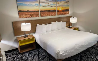 Photo 2 - Days Inn by Wyndham Lake Charles