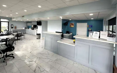 Photo 4 - Days Inn by Wyndham Lake Charles