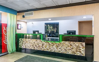 Photo 3 - Clarion Inn Columbia Airport