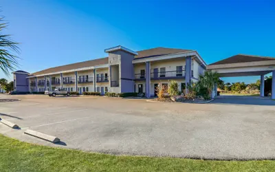 Photo 2 - Quality Inn Weeki Wachee - Spring Hill