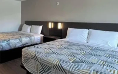 Photo 5 - Motel 6 Lake Elsinore, CA