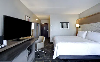 Photo 3 - Holiday Inn Philadelphia-Cherry Hill by IHG