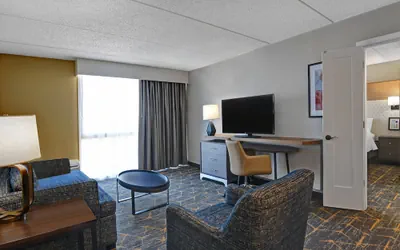 Photo 2 - Holiday Inn Philadelphia-Cherry Hill by IHG
