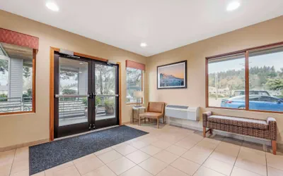Photo 3 - Best Western Aladdin Inn