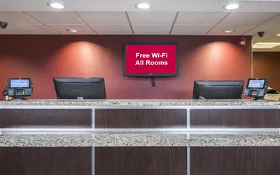 Photo 5 - Red Roof Inn Toledo - Maumee
