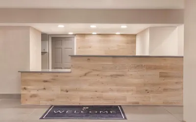 Photo 5 - Country Inn & Suites by Radisson, North Little Rock, AR