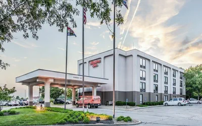 Photo 2 - Hampton Inn Kansas City-Airport