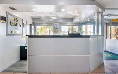 Photo 3 - Quality Inn Sarasota North Near Lido Key Beach