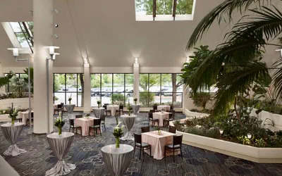 Photo 3 - DoubleTree by Hilton Minneapolis - Park Place