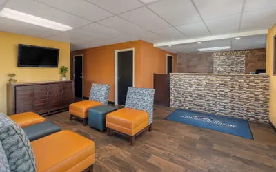 Photo 2 - Howard Johnson by Wyndham Rock Hill