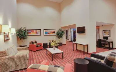 Photo 4 - Ramada by Wyndham Fairfield NJ