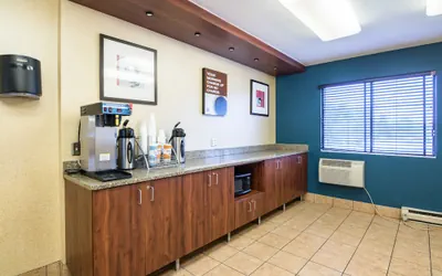 Photo 2 - Motel 6 Saint Paul, MN - I-94
