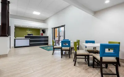 Photo 4 - Quality Inn Coraopolis - Pittsburgh Airport