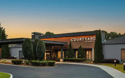 Photo 2 - Courtyard by Marriott Atlanta Windy Hill/Ballpark