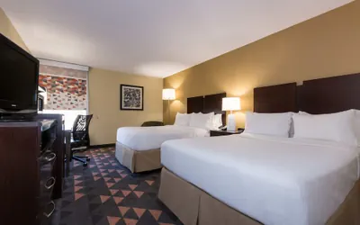 Photo 4 - Holiday Inn Lumberton by IHG