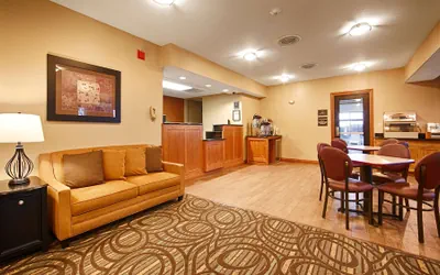Photo 2 - Best Western Pontiac Inn