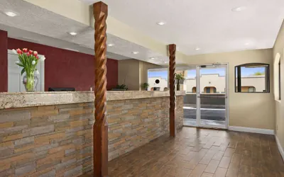 Photo 3 - Travelodge by Wyndham Clovis