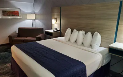 Photo 2 - Best Western Historic Frederick