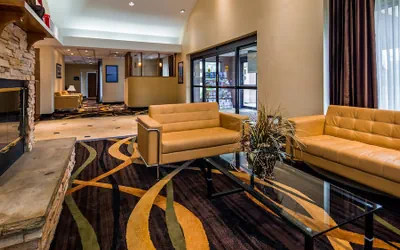 Photo 4 - Best Western Galleria Inn & Suites