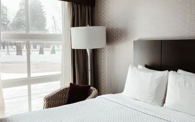 Photo 4 - Crowne Plaza Chicago SW - Burr Ridge by IHG