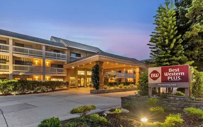 Photo 2 - Best Western Plus Monterey Inn