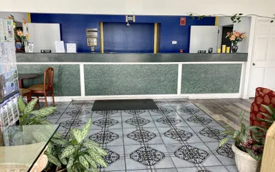 Photo 3 - Motel 6 Marianna, FL