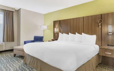 Photo 2 - Best Western Plus New Englander